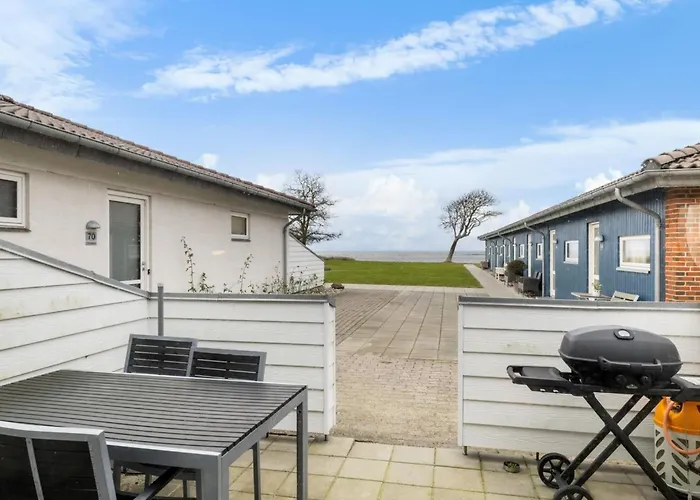 Apartament Kari - 50m From The Sea By Interhome *